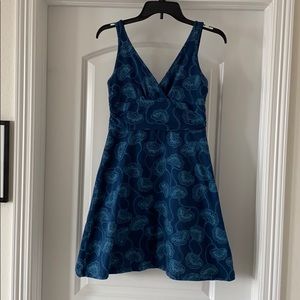 Patagonia dress blue print women’s size small athletic outdoor
